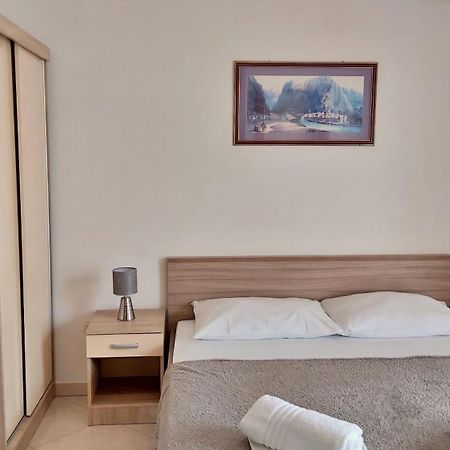 Apartments Nemira Omiš Kültér fotó