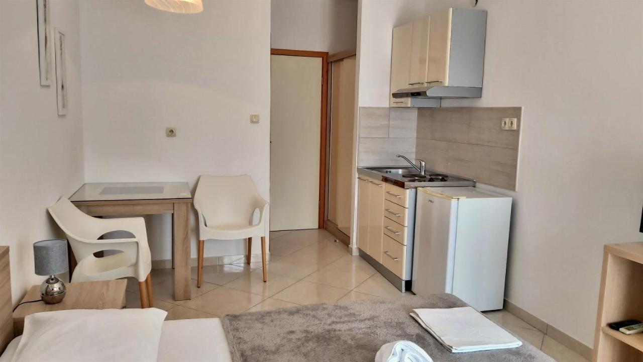 Apartments Nemira Omiš Kültér fotó