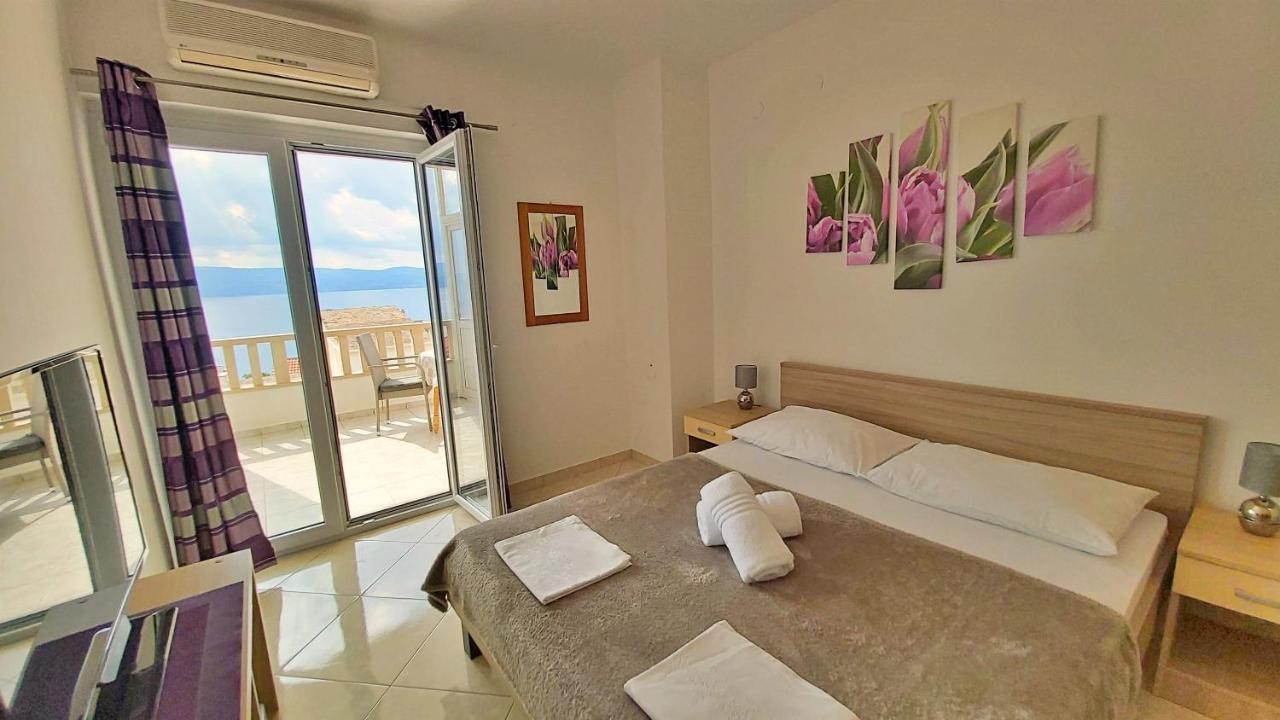 Apartments Nemira Omiš Kültér fotó
