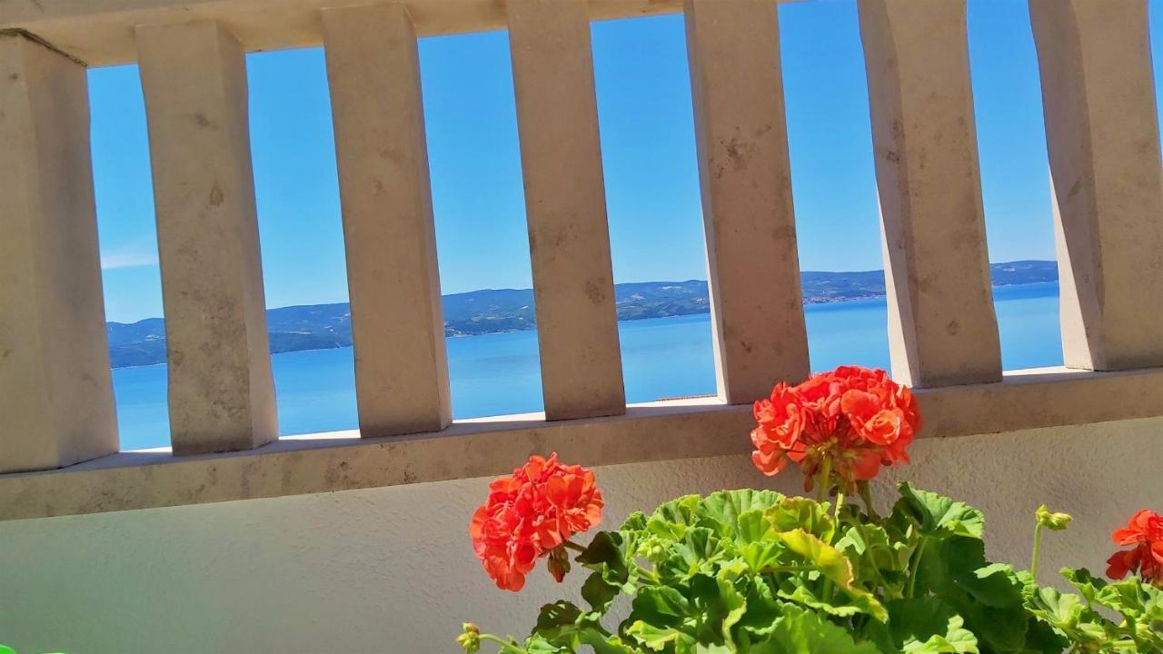 Apartments Nemira Omiš Kültér fotó