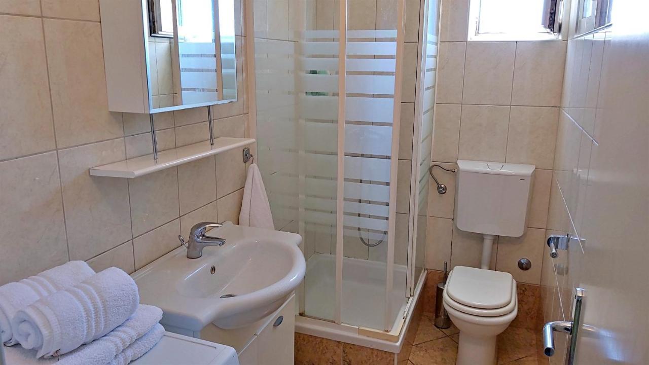 Apartments Nemira Omiš Kültér fotó