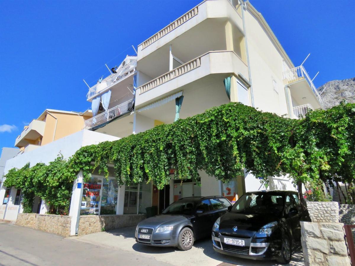Apartments Nemira Omiš Kültér fotó
